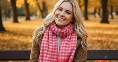 Why Lambswool Scarves Are a Better Choice for Women This Winter